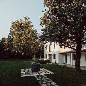 Bassano Club House